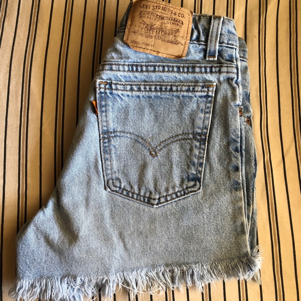 Vintage Levi’s shorts